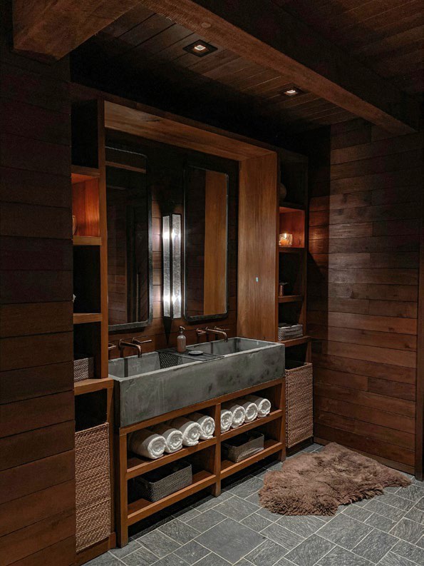 Ice bath cold-plunge concept